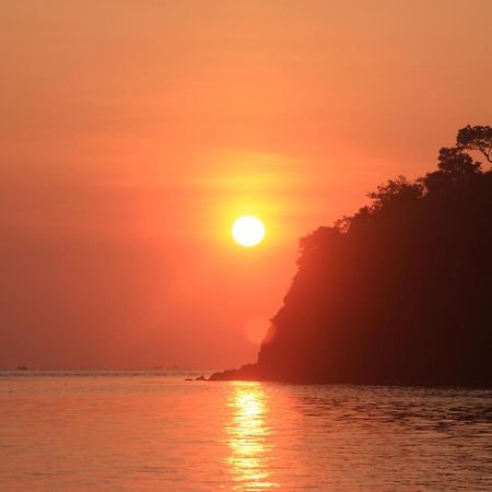 Coconut Beach Bungalows & Warung 2 Amed Kültér fotó