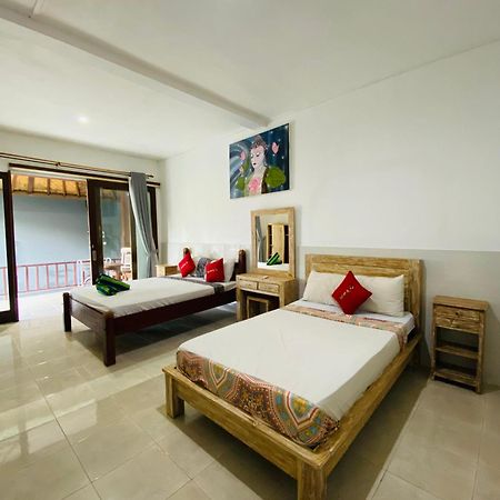 Coconut Beach Bungalows & Warung 2 Amed Kültér fotó