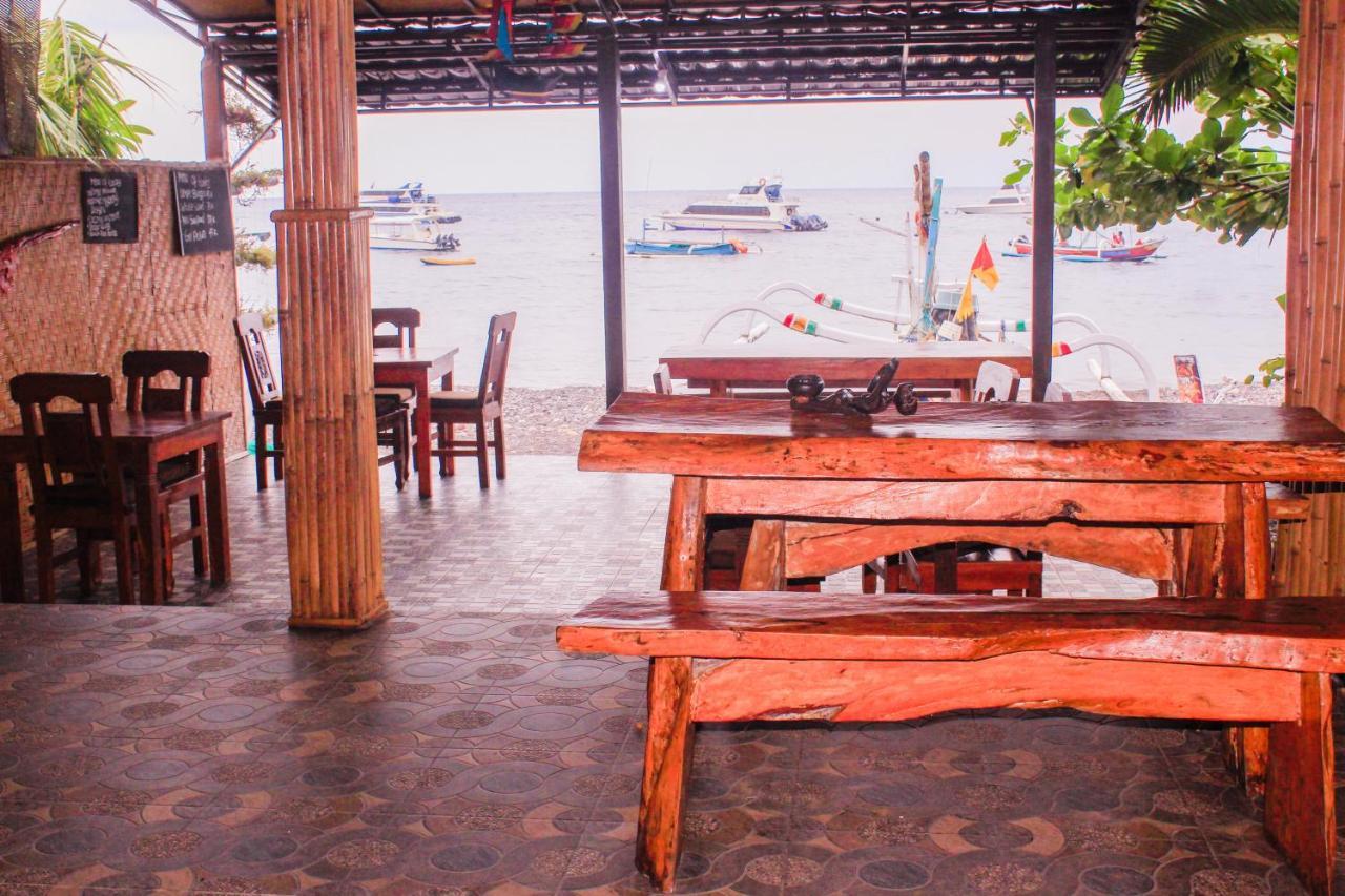 Coconut Beach Bungalows & Warung 2 Amed Kültér fotó