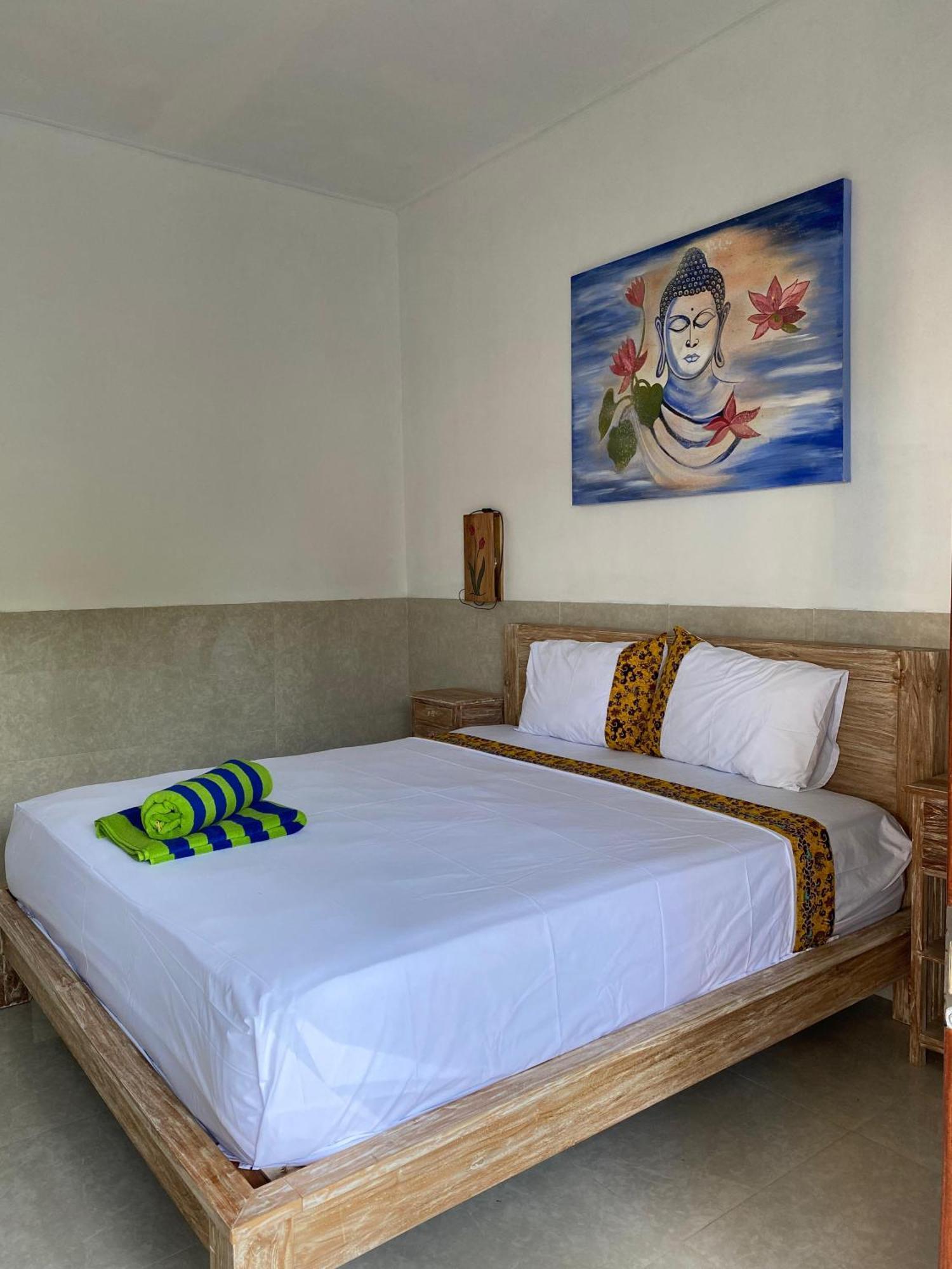 Coconut Beach Bungalows & Warung 2 Amed Kültér fotó