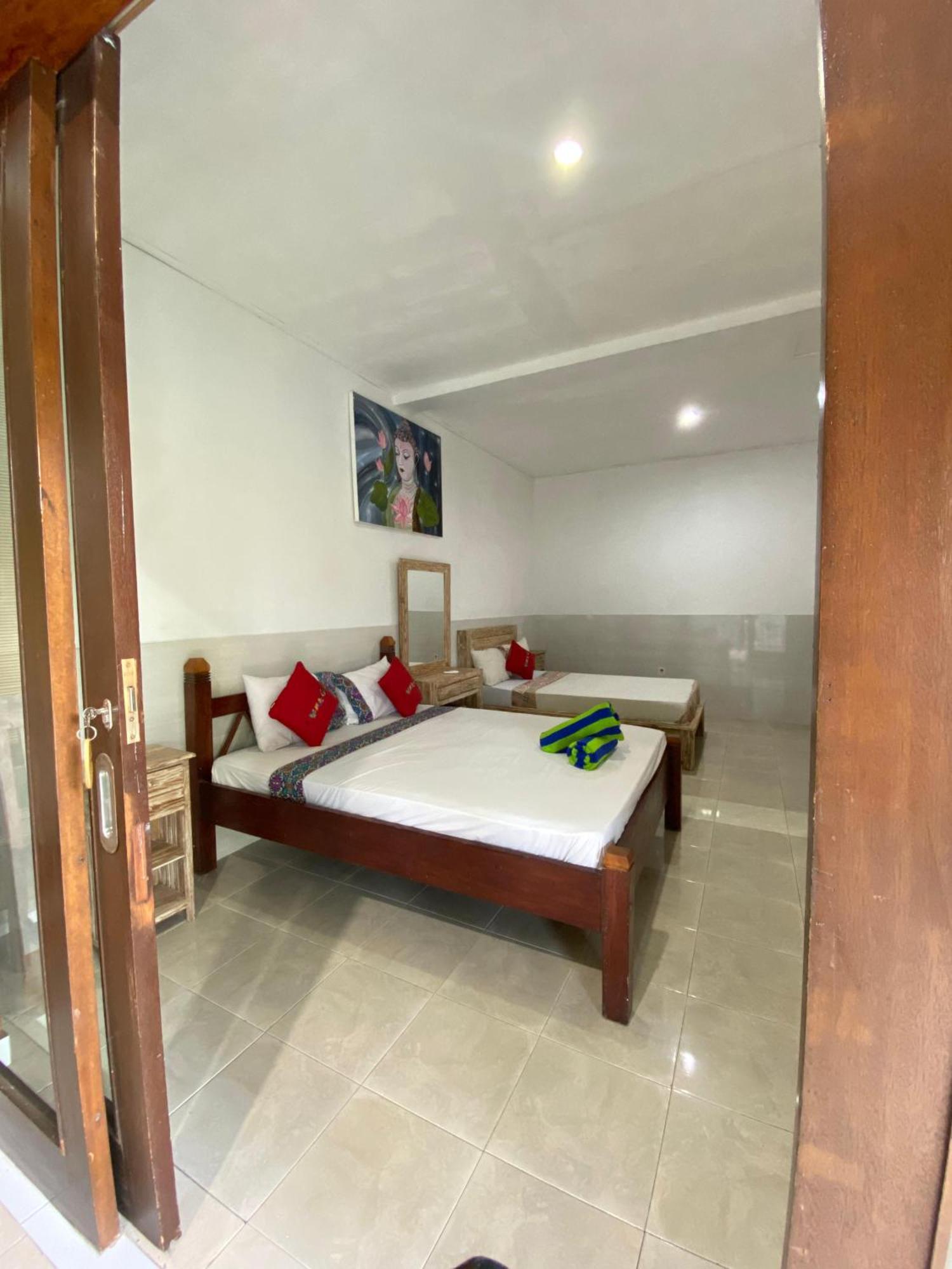 Coconut Beach Bungalows & Warung 2 Amed Kültér fotó